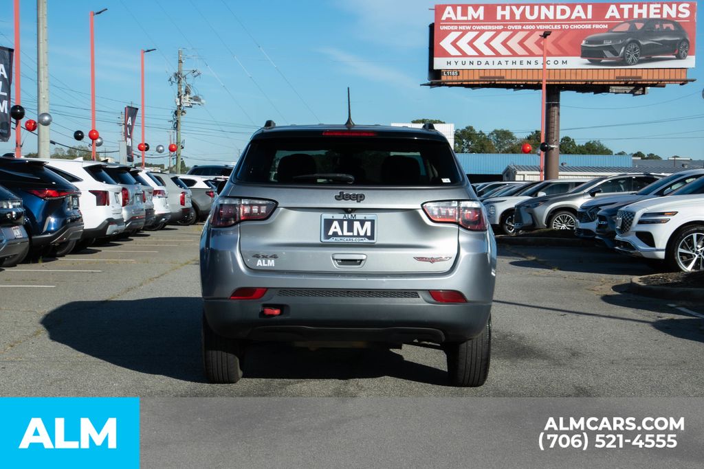 2019 Jeep Compass Trailhawk photo 2