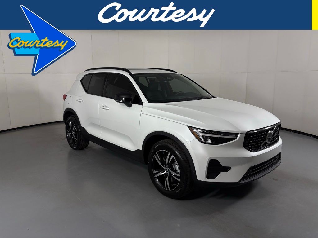 Crystal White 2026 Volvo XC40 SUV / Crossover All-Wheel Drive Automatic