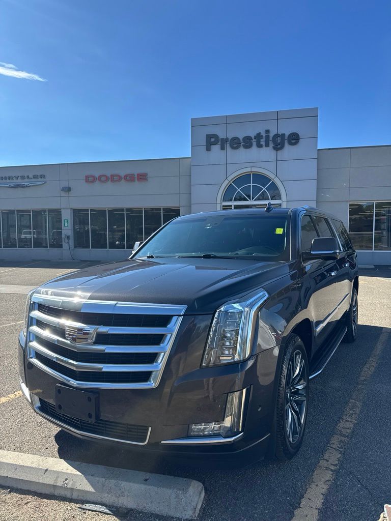 2017 Cadillac Escalade ESV Luxury 4WD