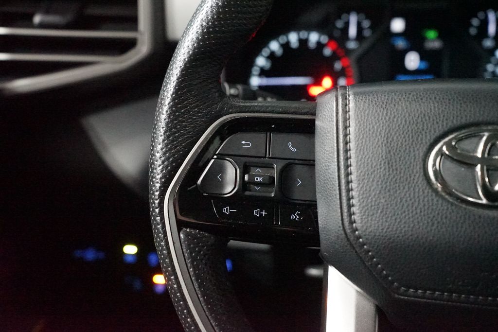 Thumbnail: 2023 Toyota Tundra - 15