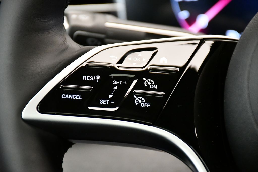 Thumbnail: 2026 Mercedes-Benz GLE - 23