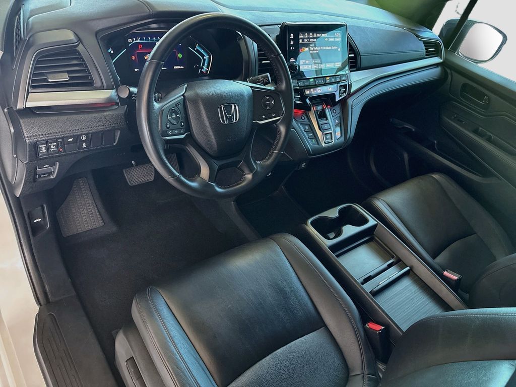 Thumbnail: 2023 Honda Odyssey - 9