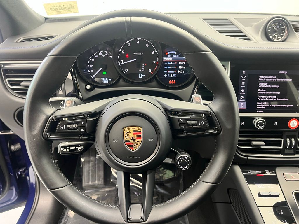 2024 Porsche Macan T 7