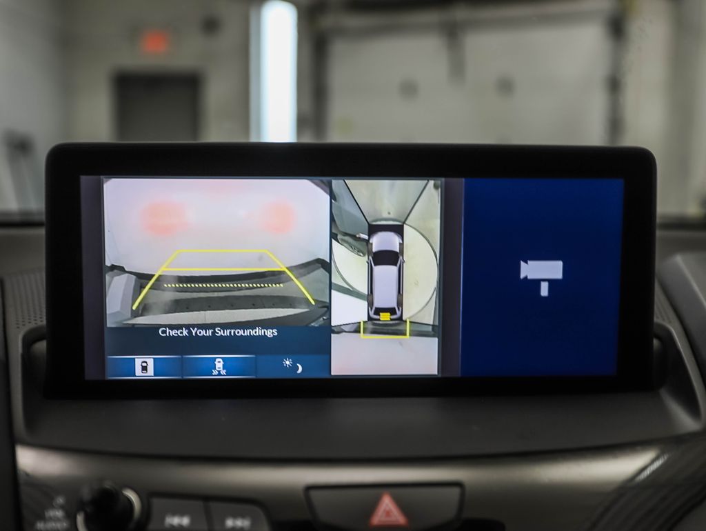 Thumbnail: 2024 Acura RDX - 18