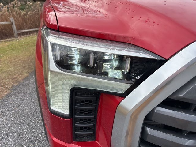 2026 Toyota Tundra Limited - Photo 8