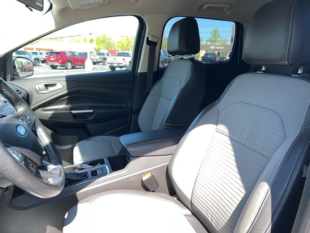 2017 Ford Escape SE 7