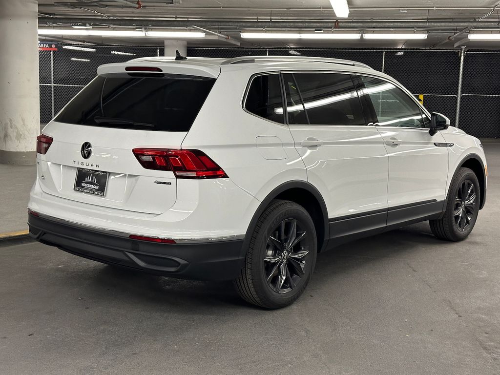 2024 Volkswagen Tiguan 2.0T SE 10