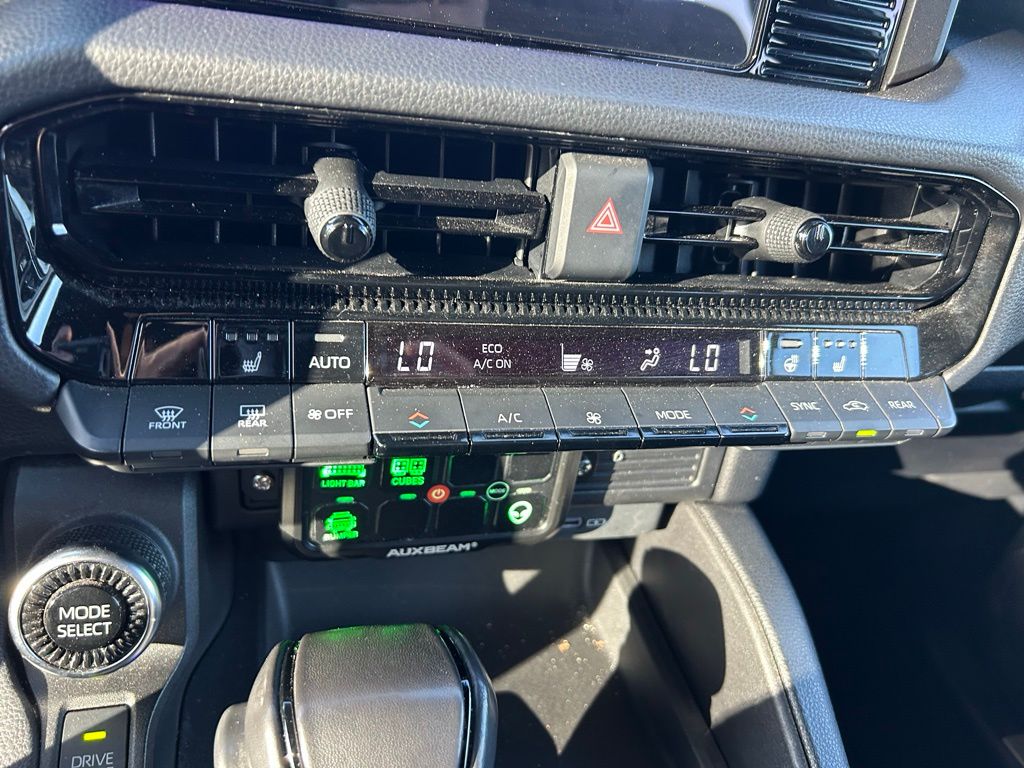 Thumbnail: 2025 Toyota Land Cruiser - 25