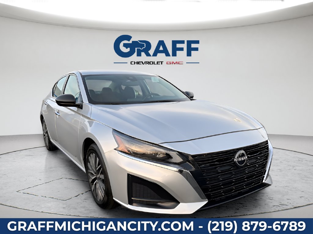 Used 2024 Nissan Altima Sedan