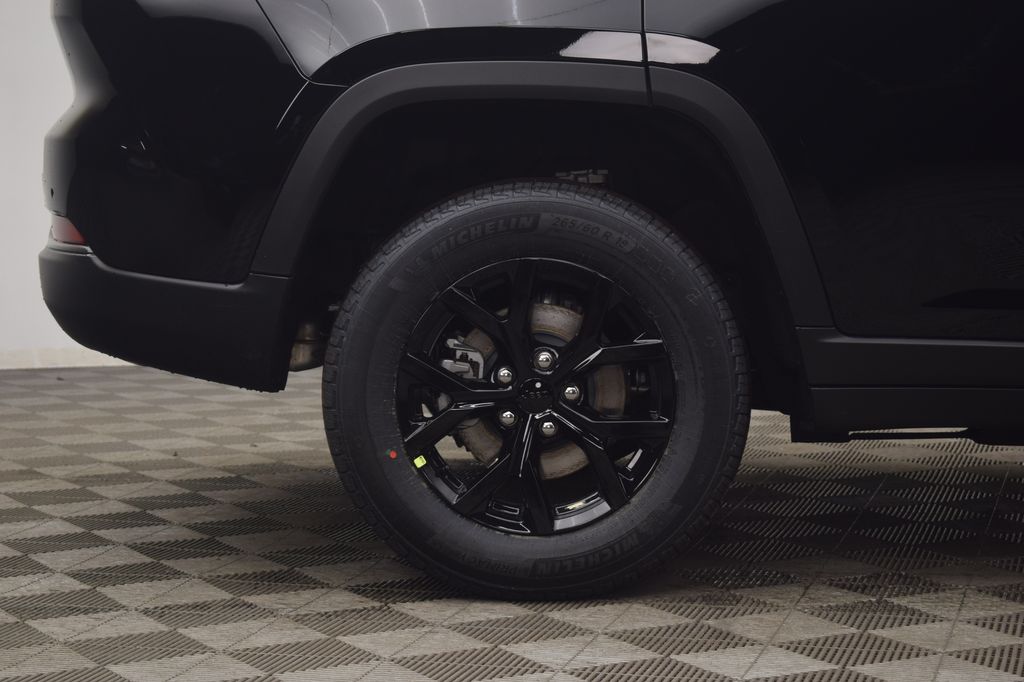 new 2026 Jeep Grand Cherokee car, priced at $40,443