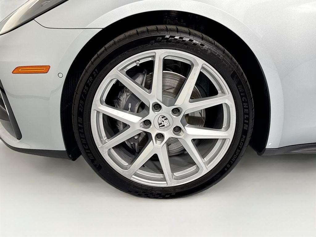 Thumbnail: 2025 Porsche Panamera - 32