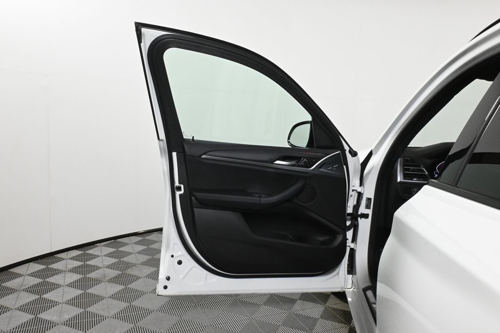 Thumbnail: 2024 BMW X3 - 29