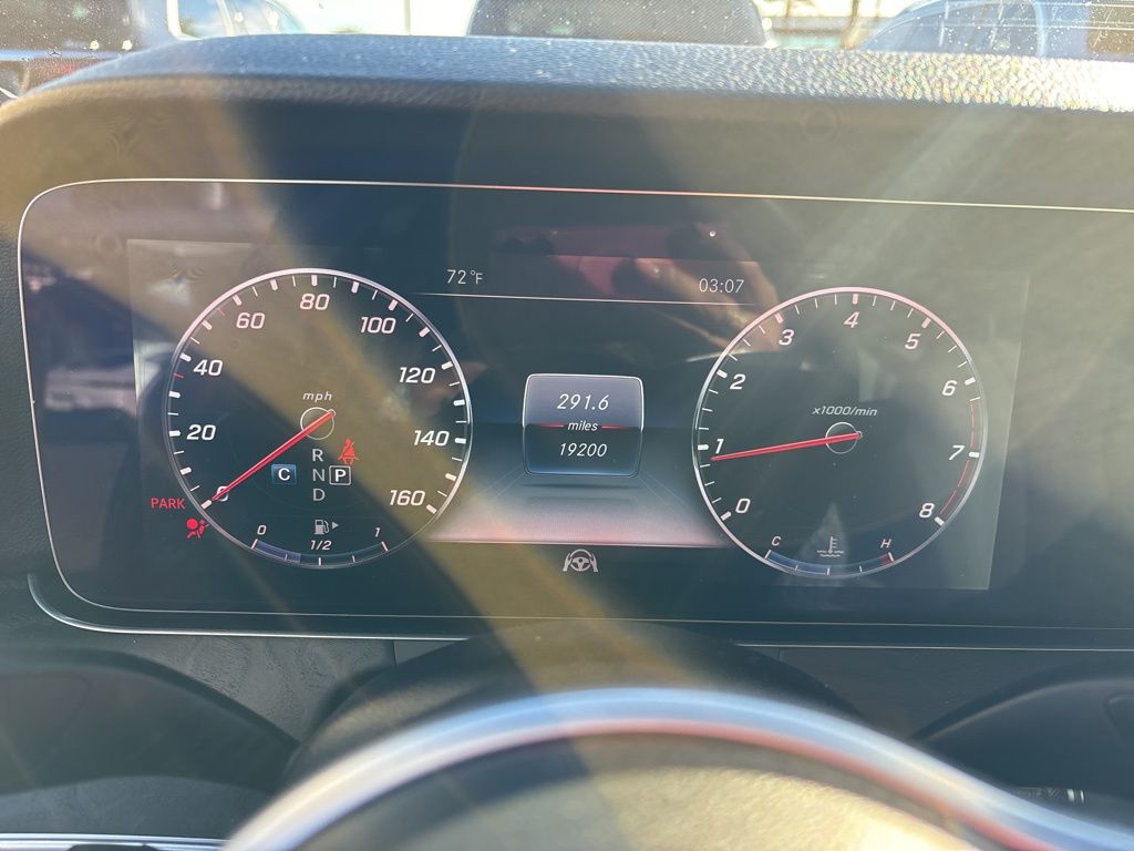 Thumbnail: 2019 Mercedes-Benz E-Class - 8