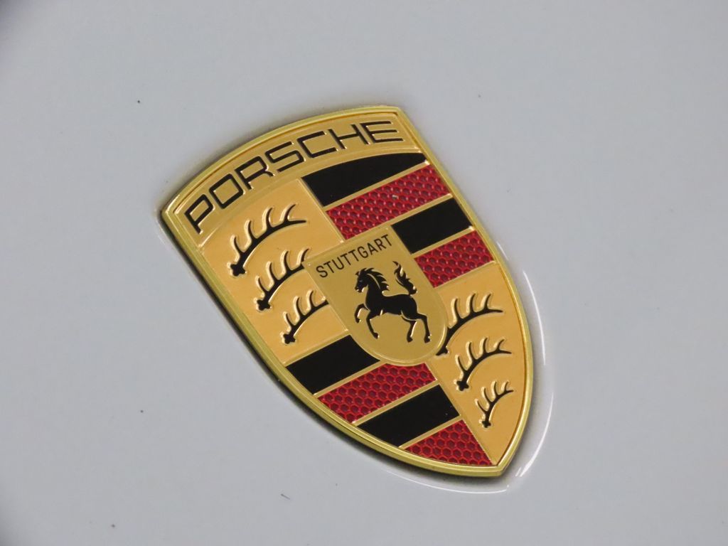 Thumbnail: 2026 Porsche Macan - 15