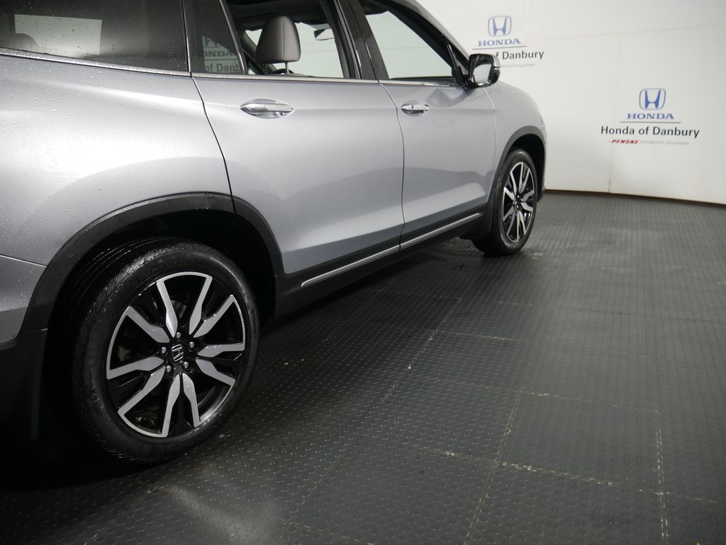 Thumbnail: 2019 Honda Pilot - 4