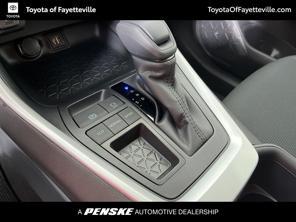 Thumbnail: 2025 Toyota RAV4 - 32