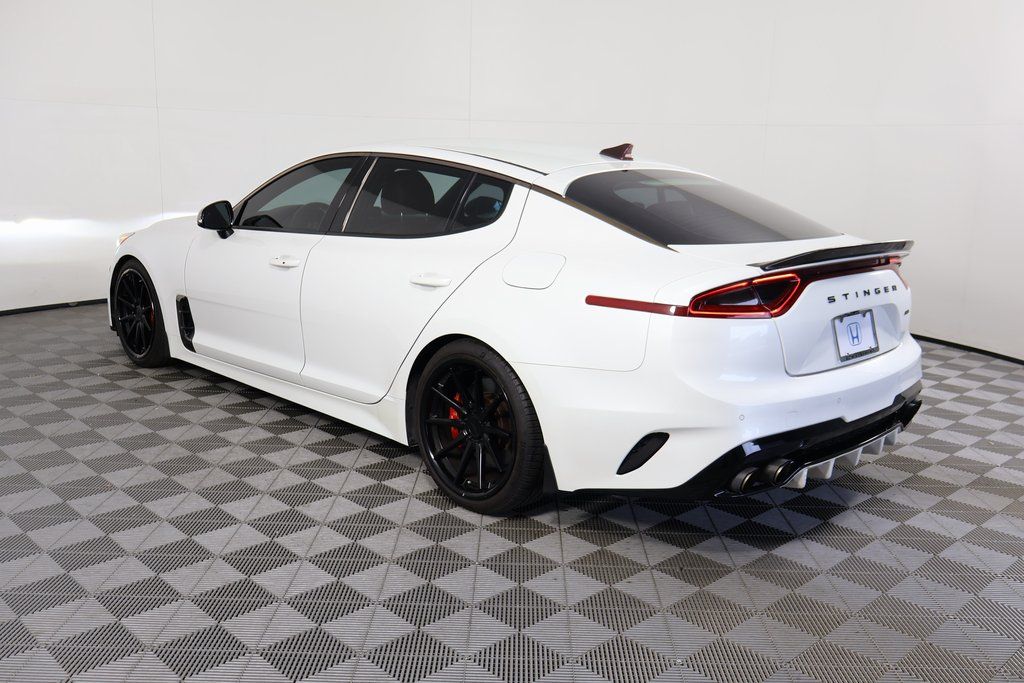 Thumbnail: 2020 Kia Stinger - 6