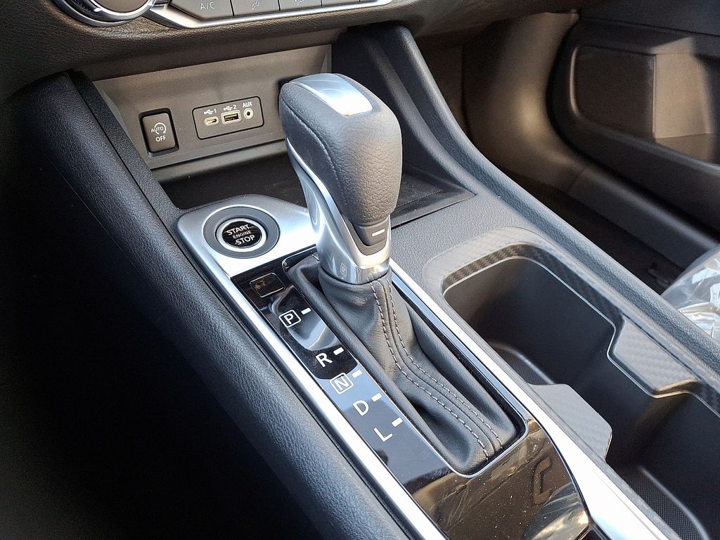 Thumbnail: 2025 Nissan Sentra - 7