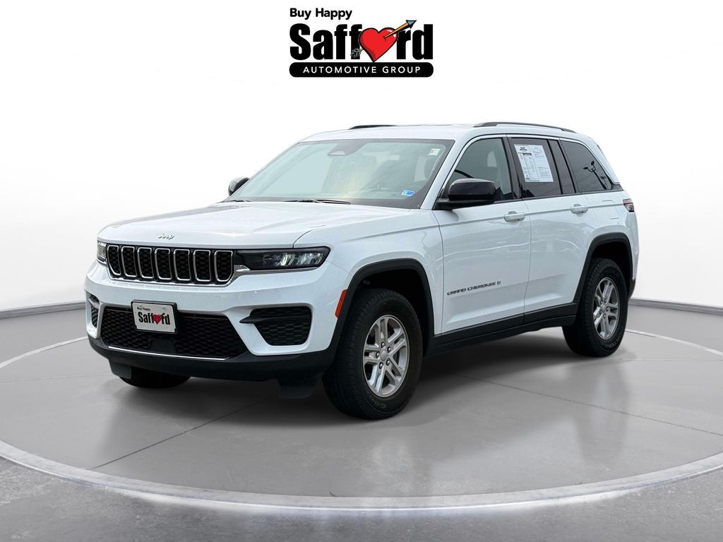 2023 Jeep Grand Cherokee Laredo