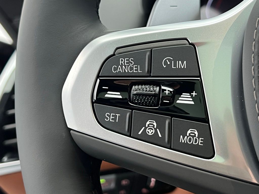 Thumbnail: 2026 BMW 8 Series - 19