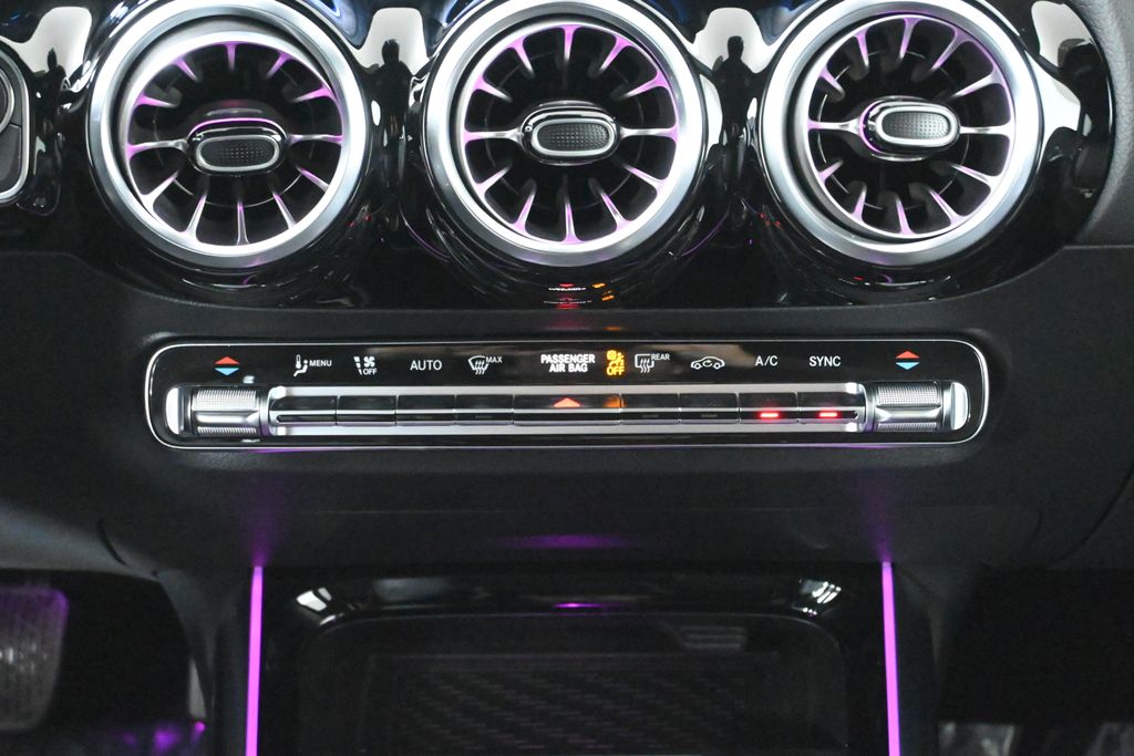 Thumbnail: 2025 Mercedes-Benz GLA - 23