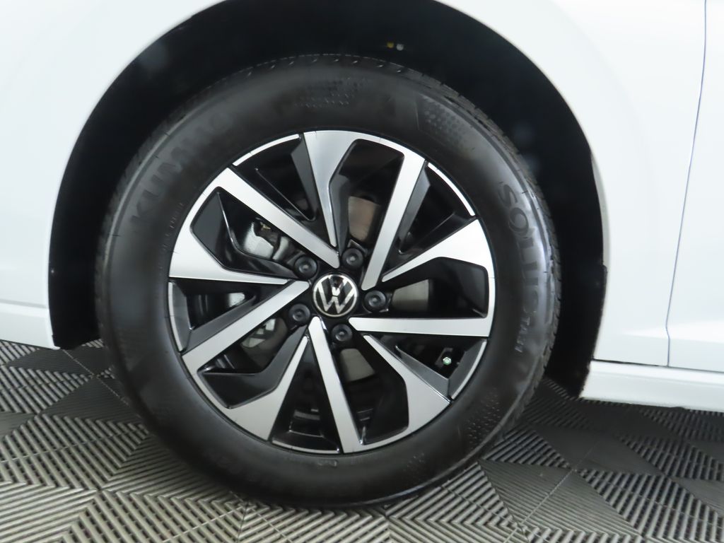 Thumbnail: 2025 Volkswagen Jetta - 30