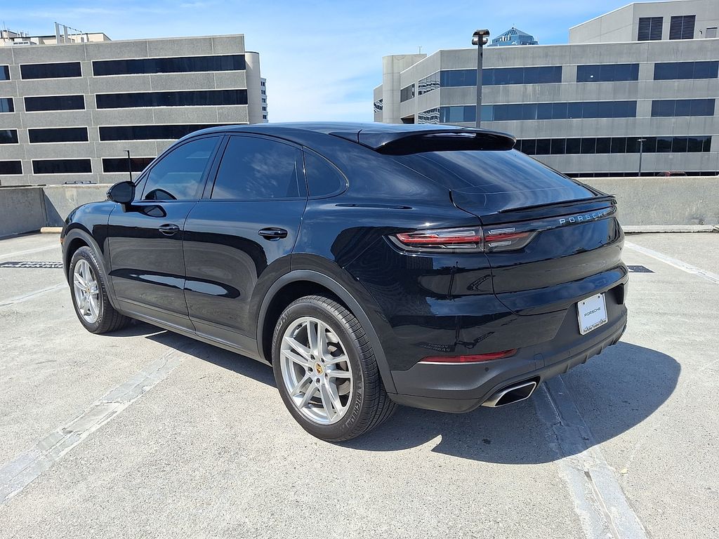 Thumbnail: 2020 Porsche  - 10