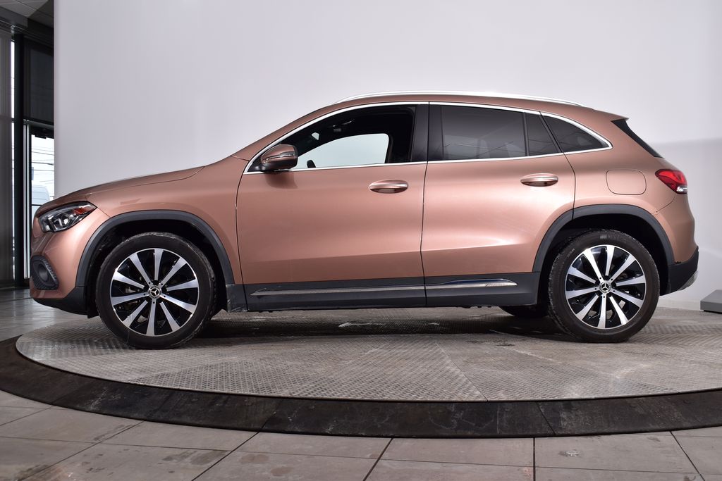 Thumbnail: 2022 Mercedes-Benz GLA - 2