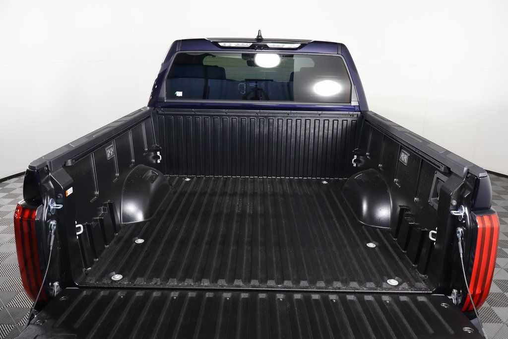 2025 Toyota Tundra Limited 8