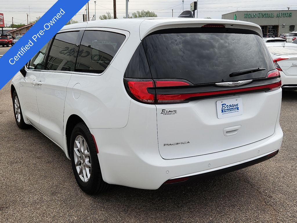 2024 Chrysler Pacifica Touring L - 7