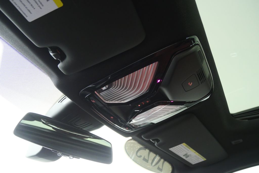 Thumbnail: 2025 BMW i4 - 24