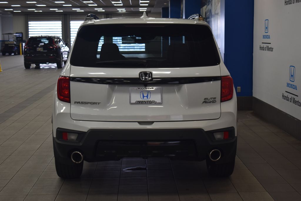 2023 Honda Passport Elite 4