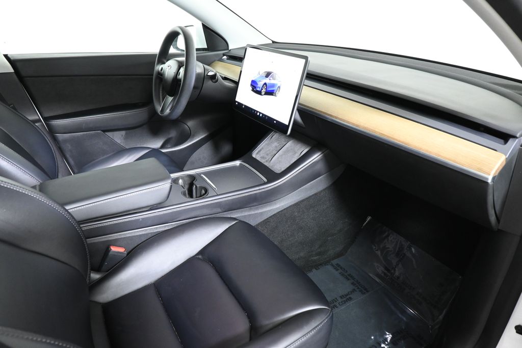 Thumbnail: 2022 Tesla Model Y - 26