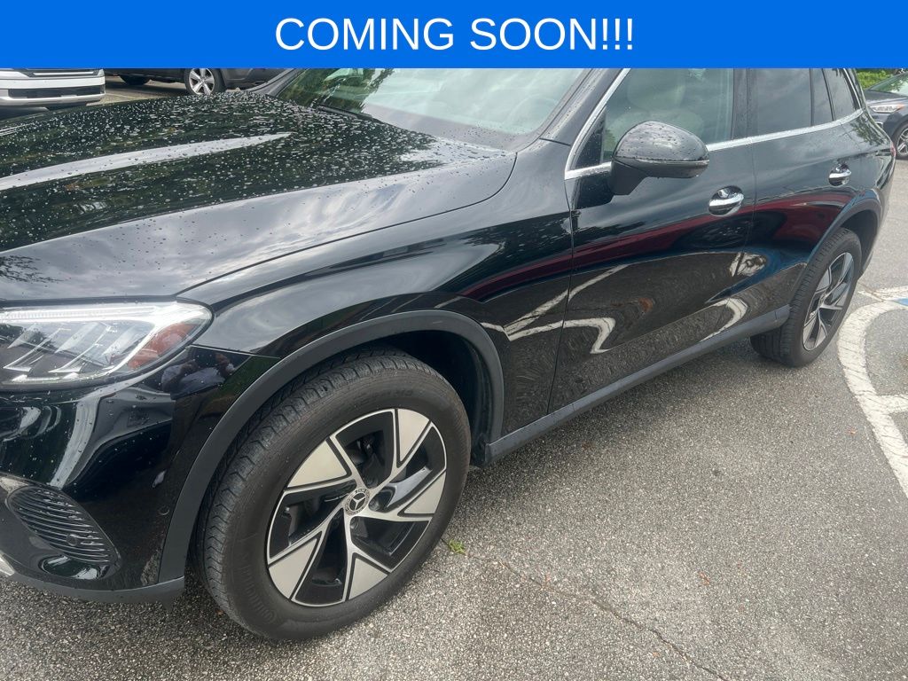 2024 Mercedes-Benz GLC 