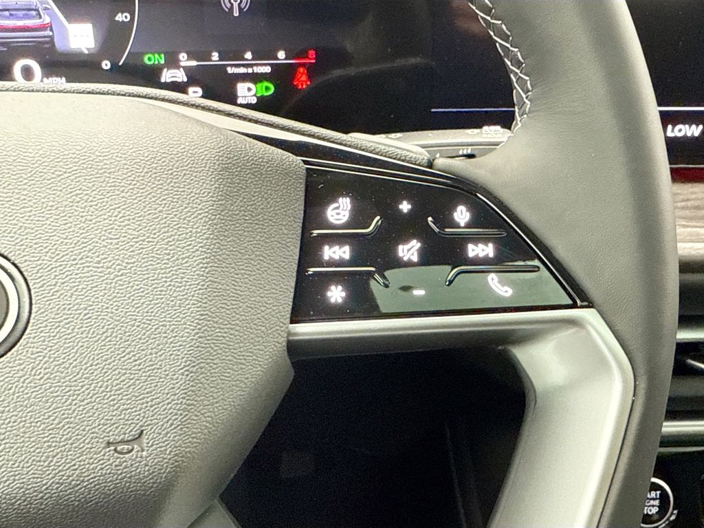 Thumbnail: 2025 Audi Q5 - 13