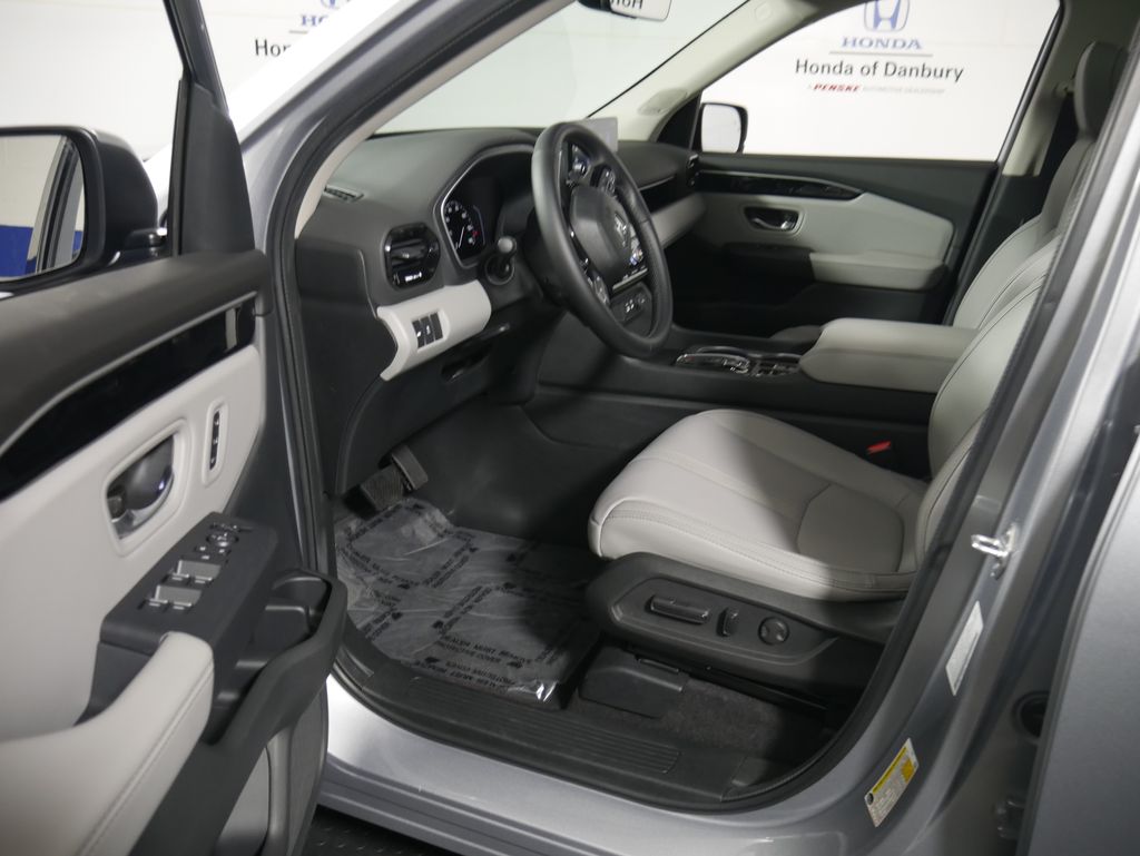 Thumbnail: 2024 Honda Pilot - 28