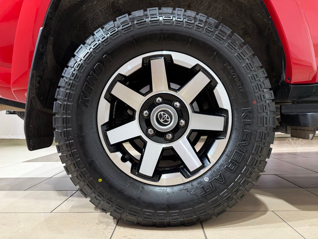 Thumbnail: 2024 Toyota 4Runner - 9