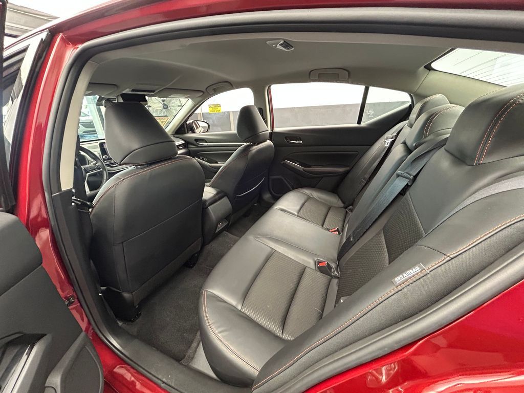 Used 2024 Scarlet Ember Nissan 2.5 SR image 33