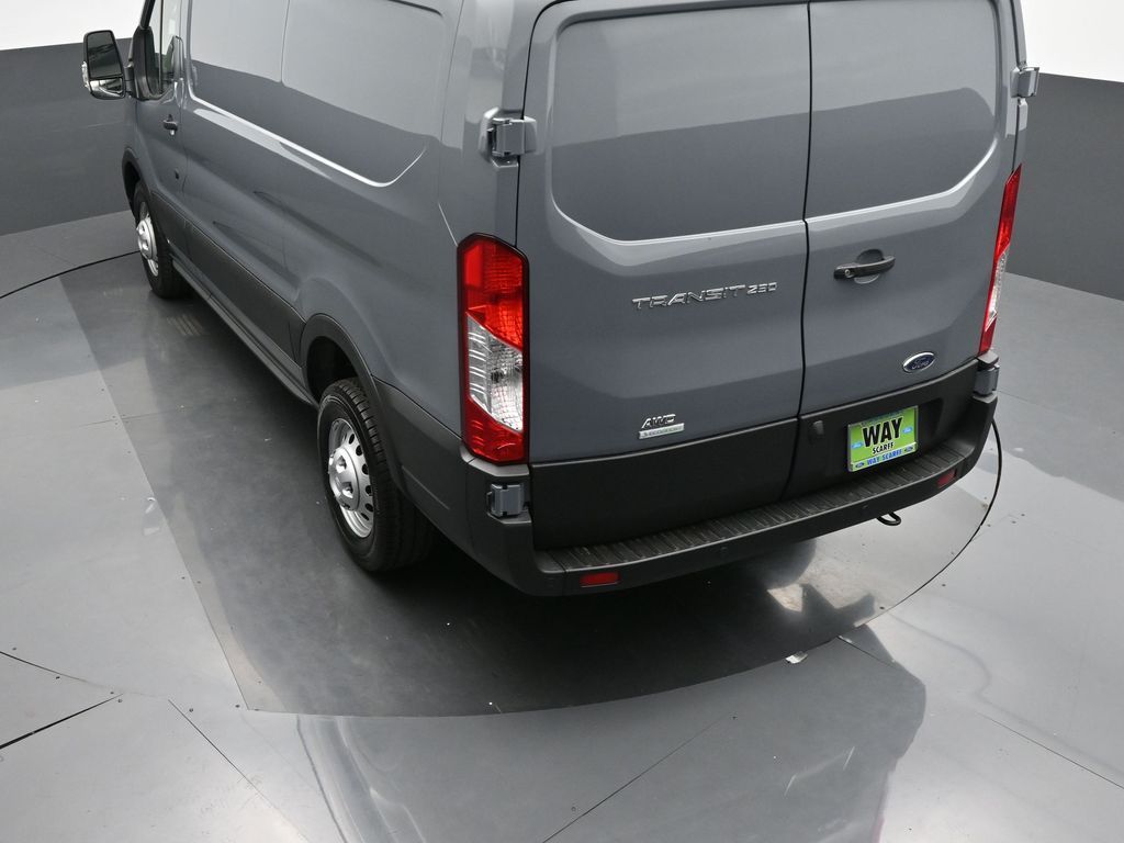 2025 Ford Transit 250