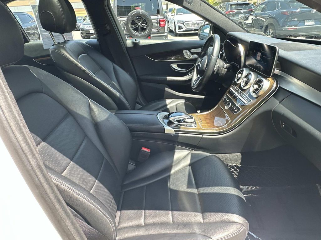 Thumbnail: 2019 Mercedes-Benz C-Class - 11