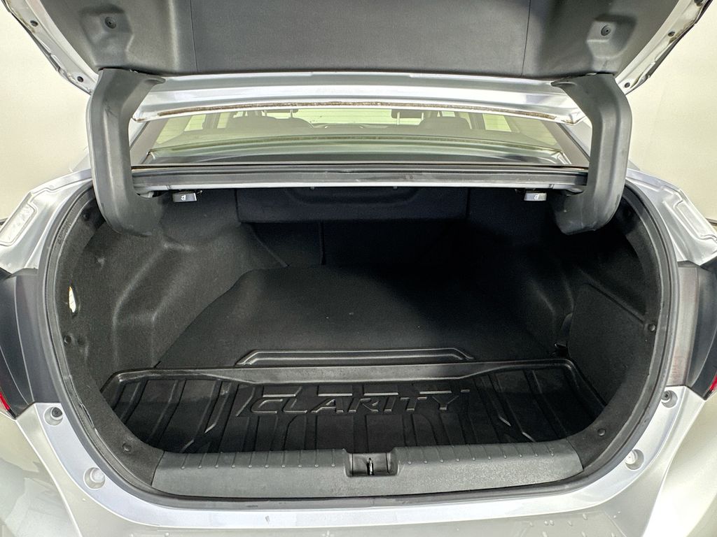 Used Car 2020 Honda Clarity Plug-in Hybrid  Touring For Sale Under $25,000 In Austin, Texas
