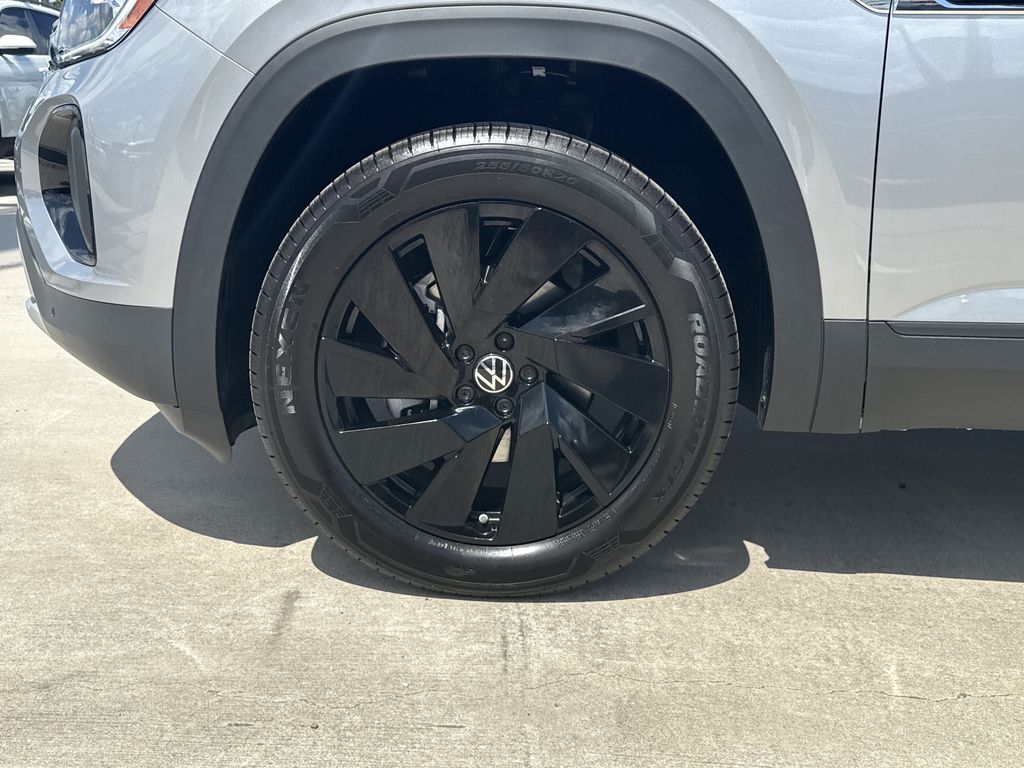 2026 Volkswagen Atlas Cross Sport 2.0T SE w/Technology Silver at DeMontrond Auto Country
