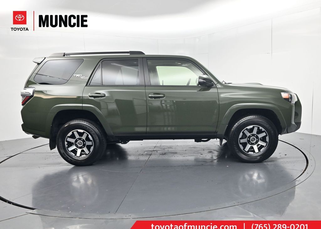 Army Green 2022 Toyota 4Runner SUV / Crossover Four-Wheel Drive 5-Speed Automatic