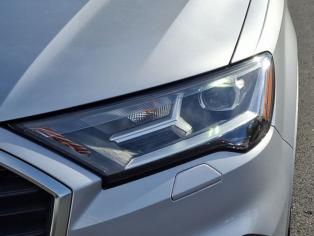 Thumbnail: 2022 Audi Q7 - 9