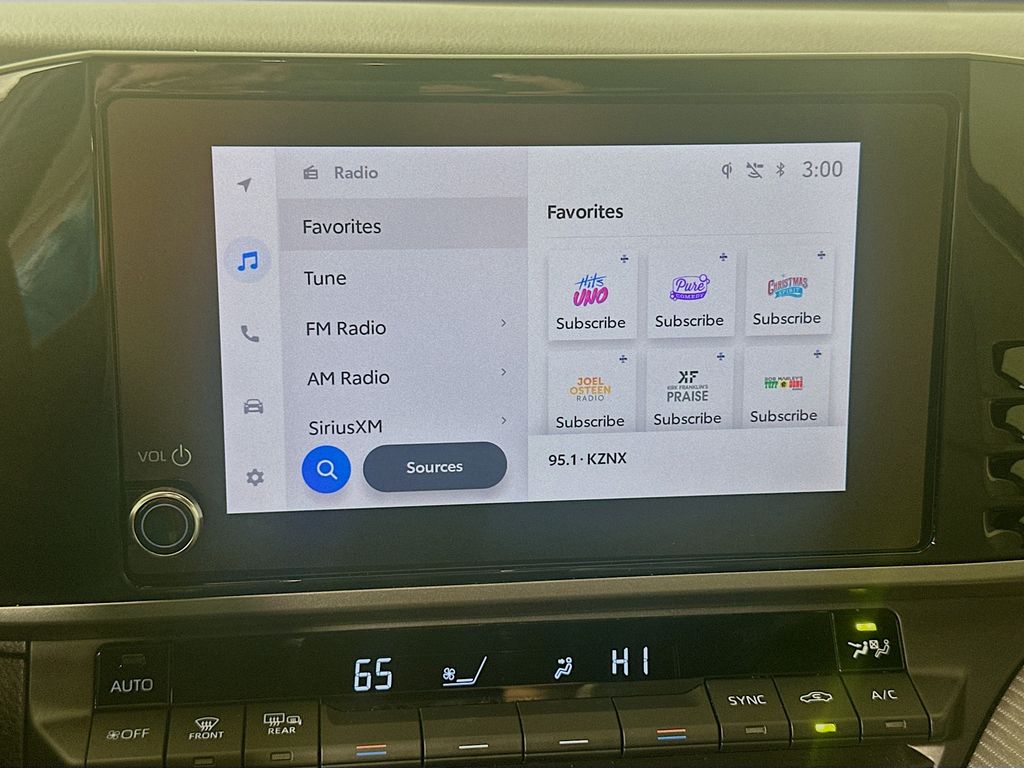 Thumbnail: 2025 Toyota Camry - 15
