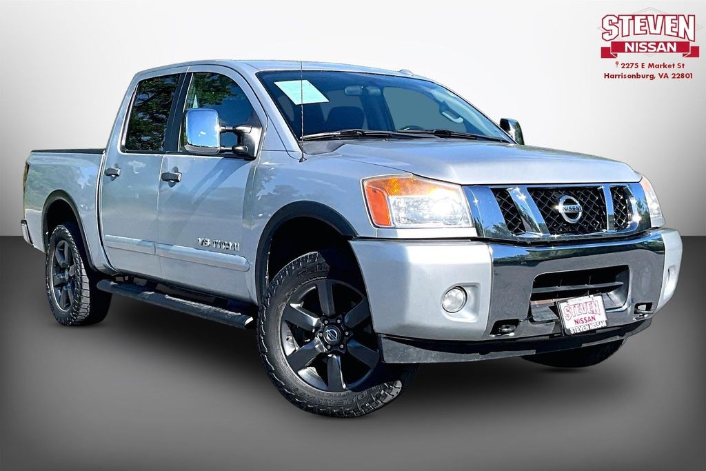Brilliant Silver 2015 Nissan Titan SV Crew Cab 4WD Pickup Truck Four-Wheel Drive 5-Speed Automatic