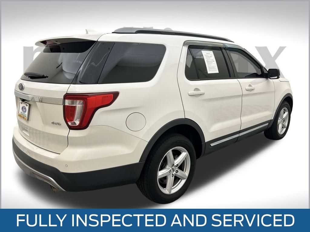 2017 Ford Explorer XLT photo 3