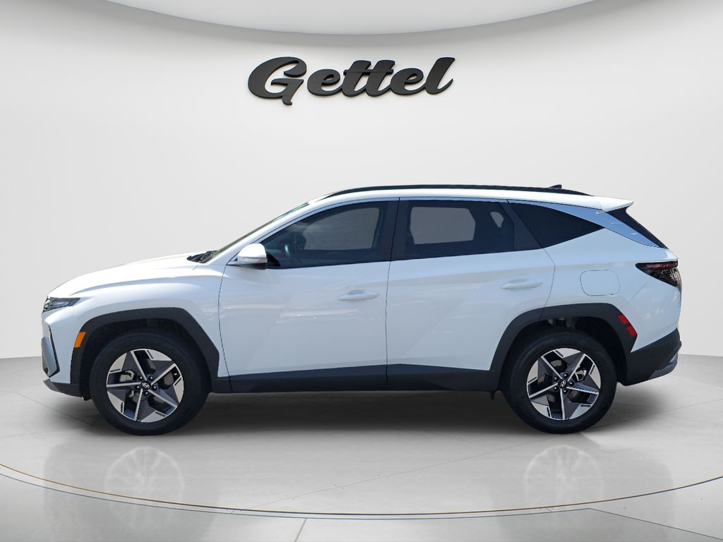 Certified Used 2025 White Hyundai SEL Convenience image 8