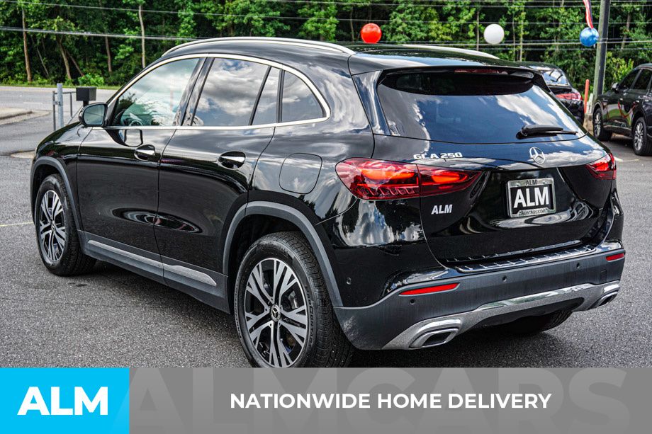 2025 Mercedes Benz GLA 250 photo 4