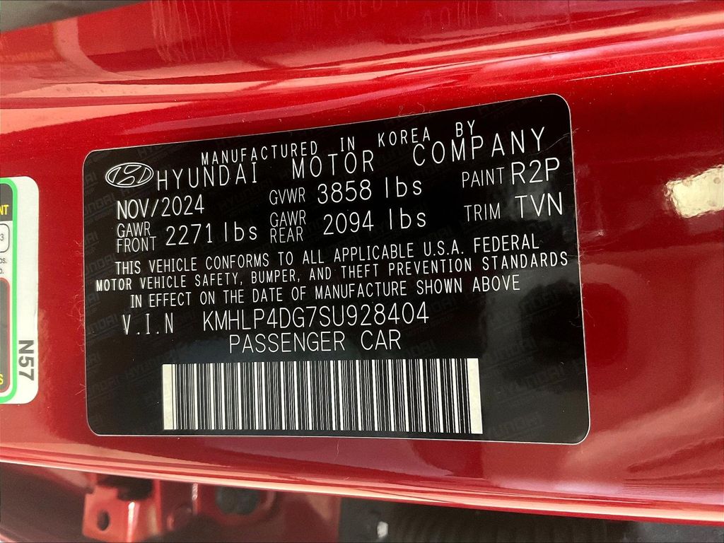 2025 Hyundai Elantra — photo 36